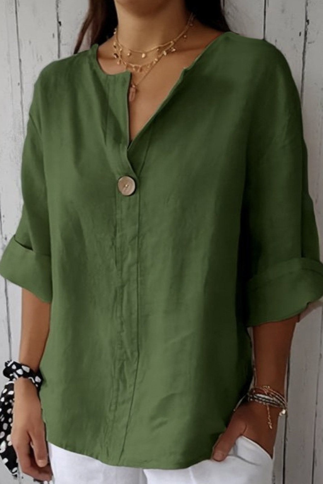 Gaelle — Linen Shirt for Women with V Neck (5)