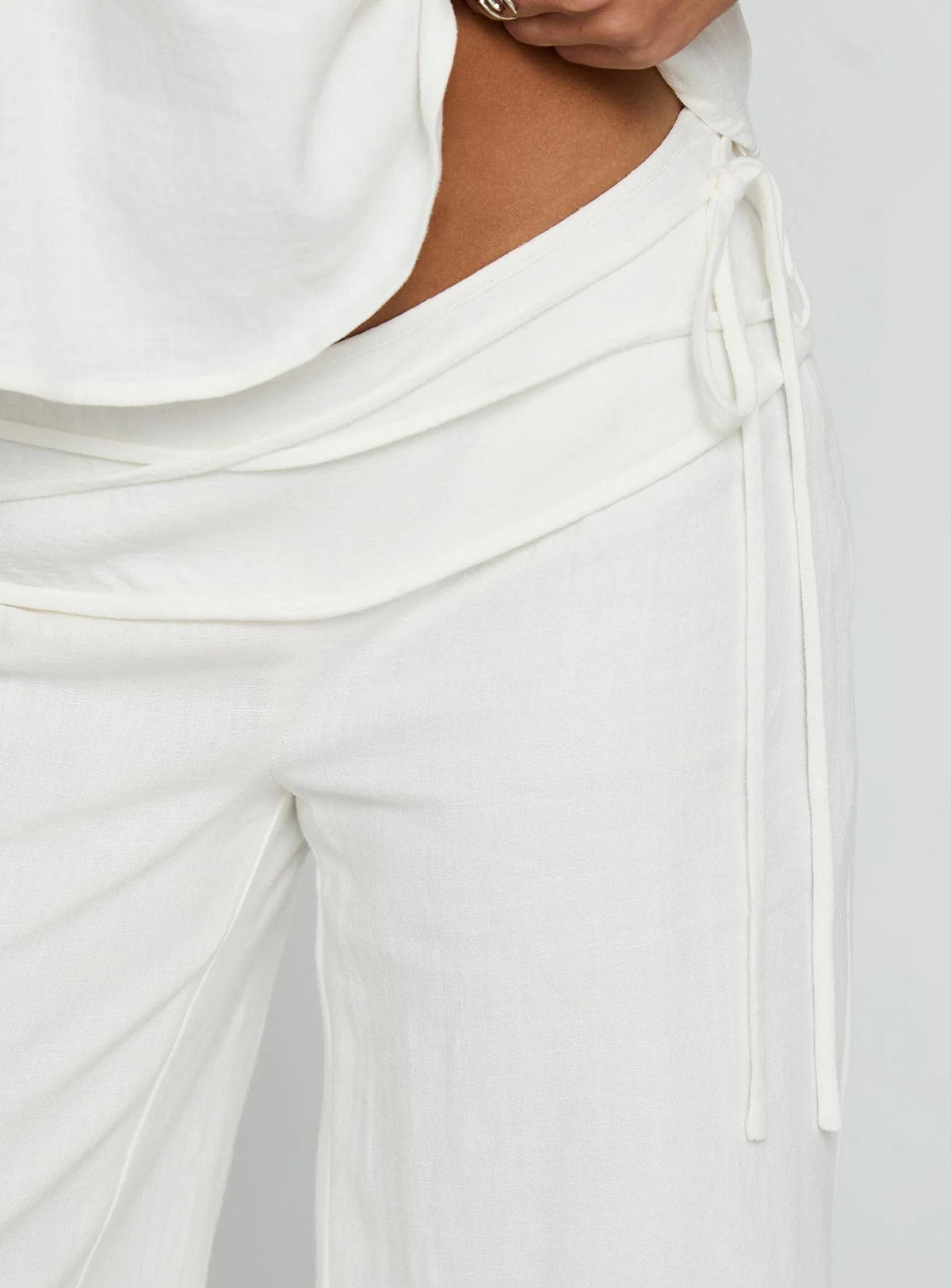 Pauline — Linen Blend Wide Leg Pants for Women with Tie Waist (5)